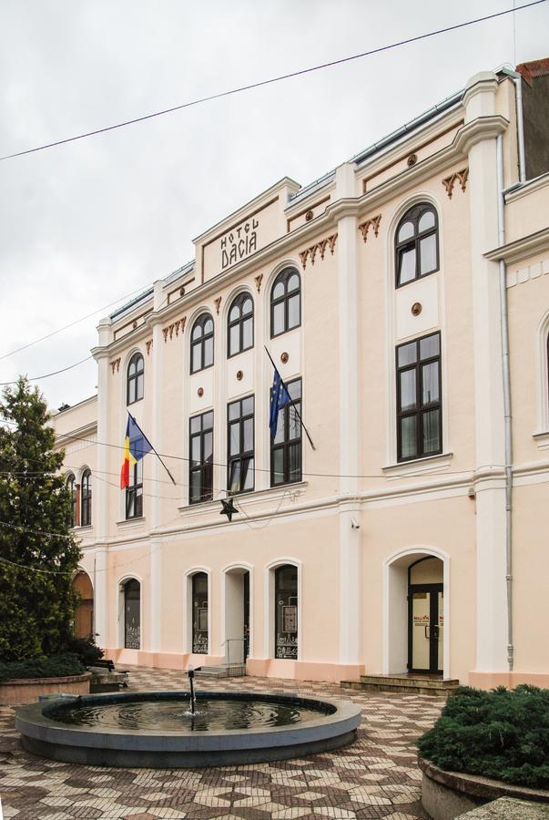 Hotel Dacia Lugoj Zewnętrze zdjęcie